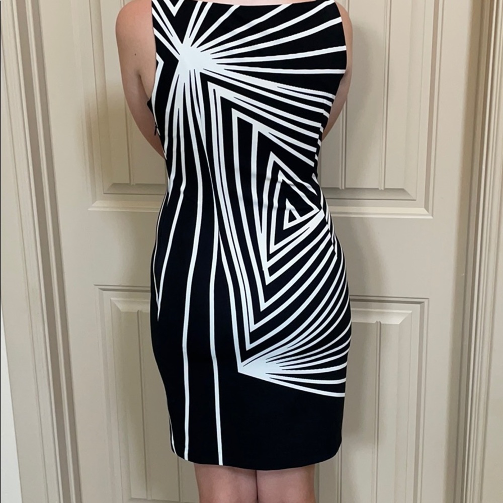Maggie London Dress Size 6 Black and White - Picture 5 of 13